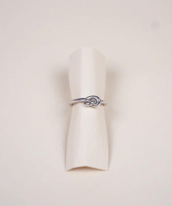 Anello nodo in argento 925