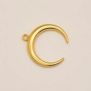 Ciondolo mezzaluna gold mata design