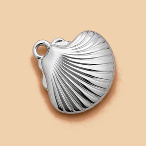 Ciondolo conchiglia scallop liscio argento