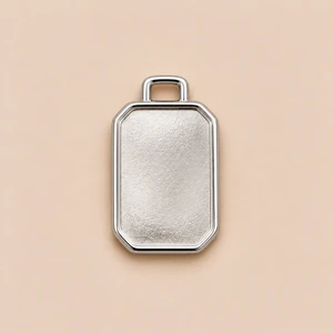 Ciondolo ottagonale in argento su fondo beige